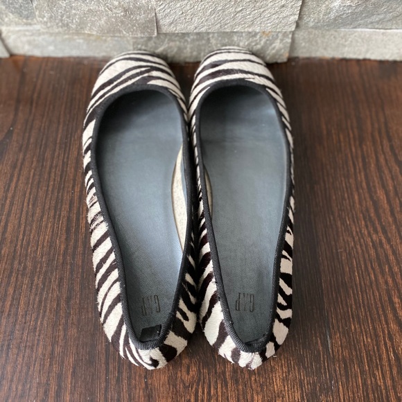 GAP Black White Zebra Animal Print Flats - Picture 9 of 10